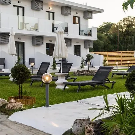 48 By Zante Plaza Apartament *